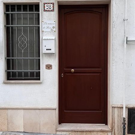 La Maison De Rose ออสตูนี ภายนอก รูปภาพ